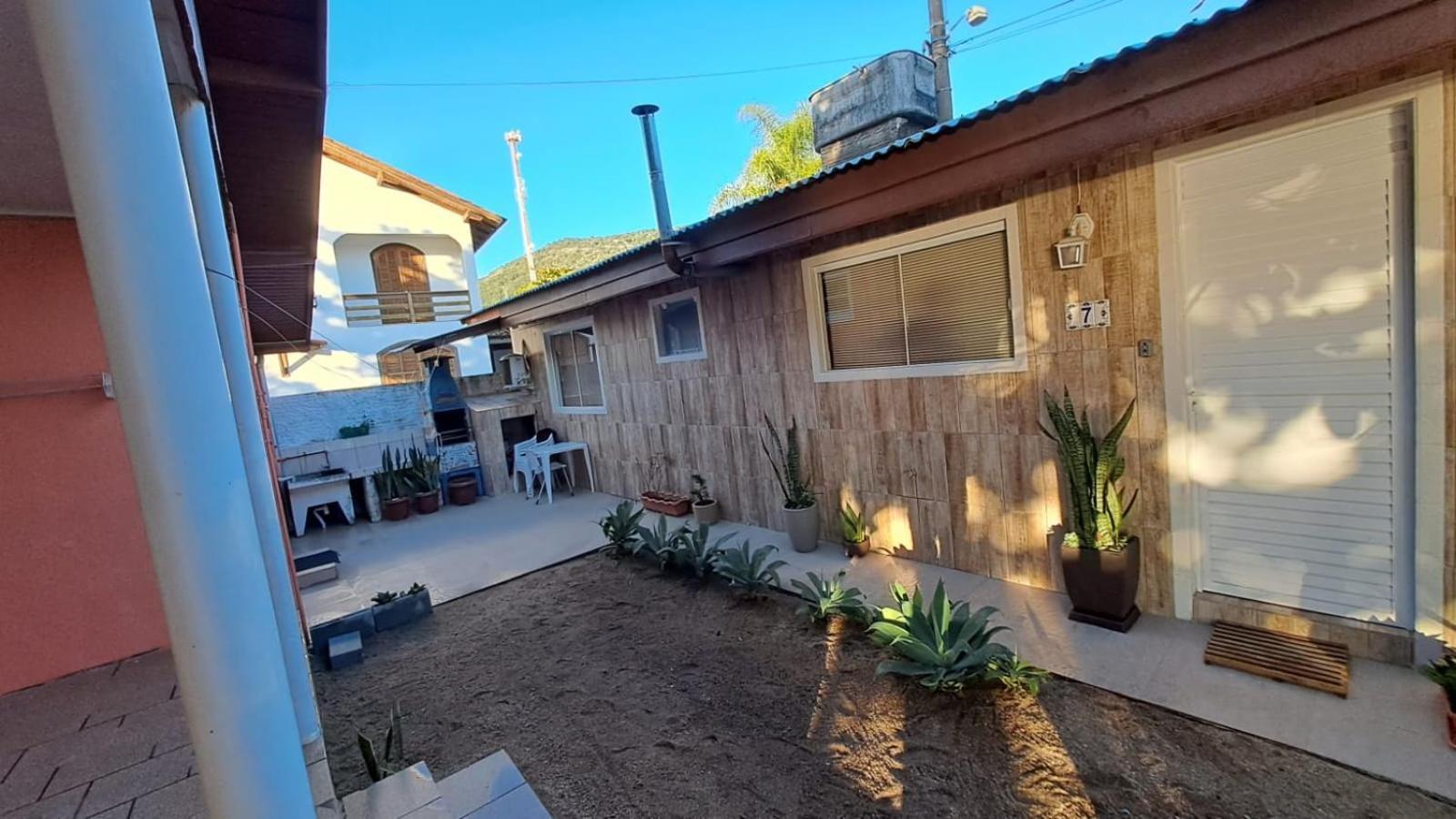 Casa De Praia Beira Do Mar, Pe Na Areia Florianopolis Bagian luar foto