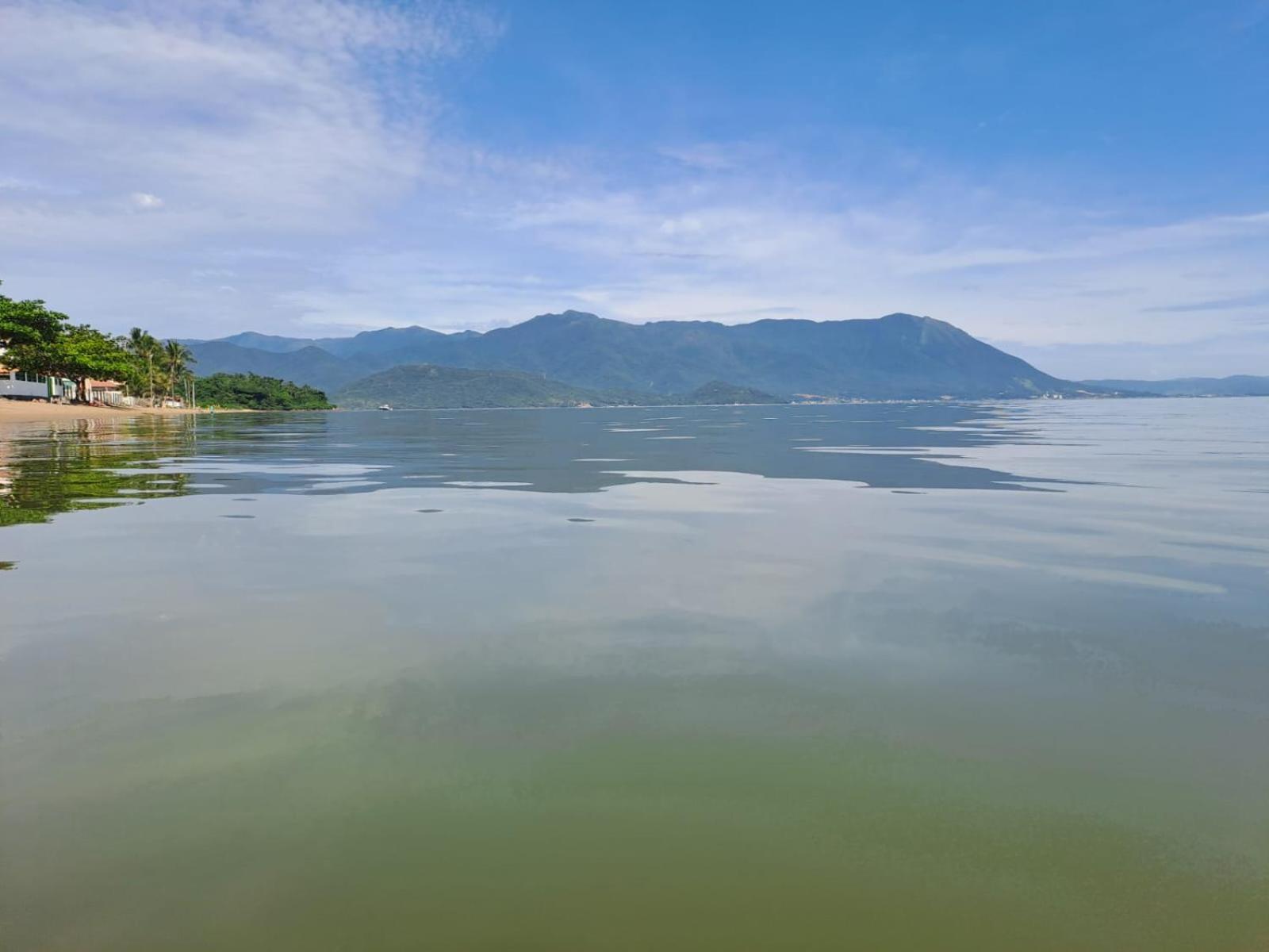 Casa De Praia Beira Do Mar, Pe Na Areia Florianopolis Bagian luar foto